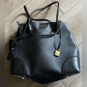 Black Michael Kors Tote/Crossbody Bag